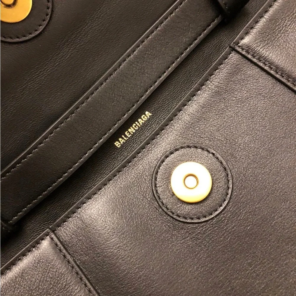 NWOT Balenciaga bag - Picture 4 of 9